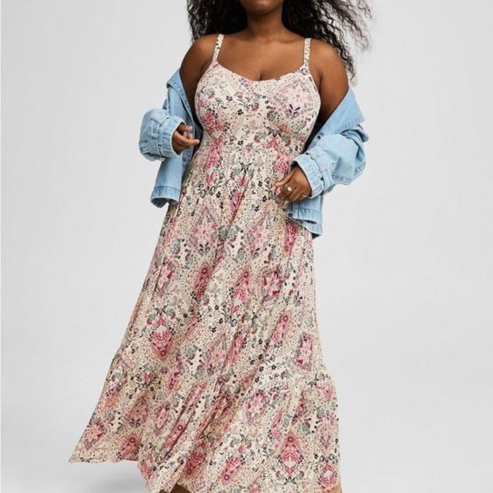 Torrid boho Floral Maxi Dress with Pink Accents 4x 4xl